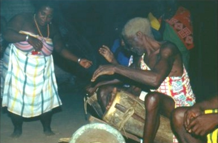 Danza del papagadu. Gaan Seei - Rió. Suriname. Fotógrafo: Terry Agerkop.1979