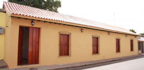 Fachada Casa de la Diversidad Cultural Estado Guárico.